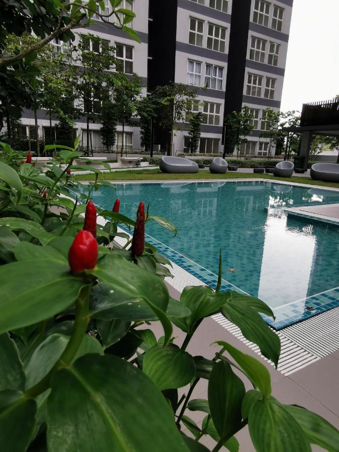 Ferienwohnung Kajang Industrial House With Olympic Size Swimming Pool Exterior foto
